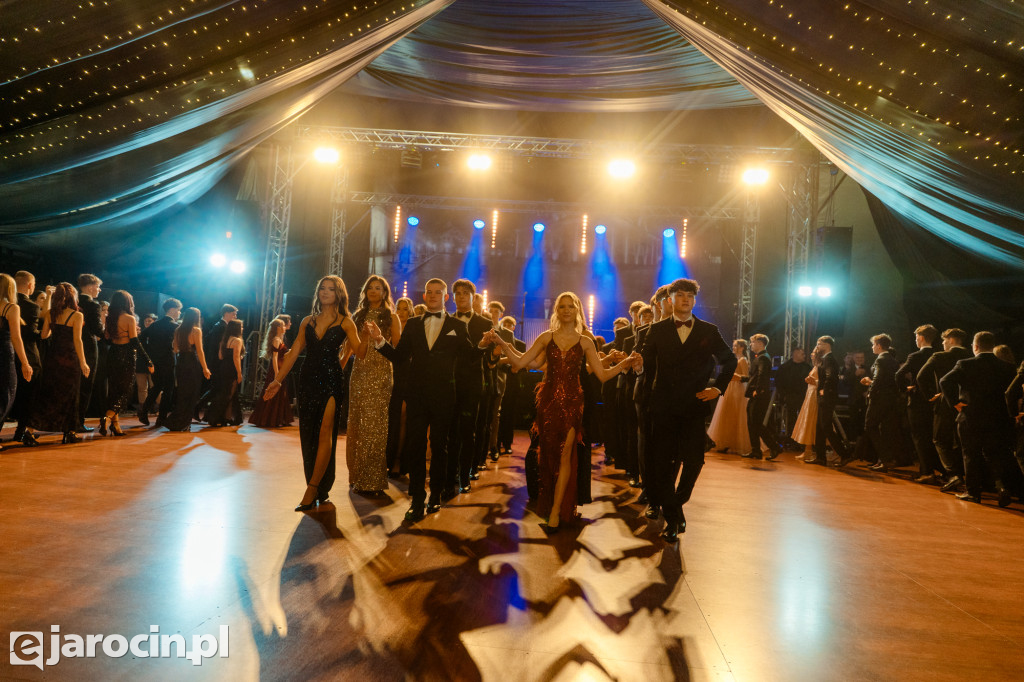 Studniówka 2025 maturzystów Liceum Ogólnokształcącego w Jarocinie