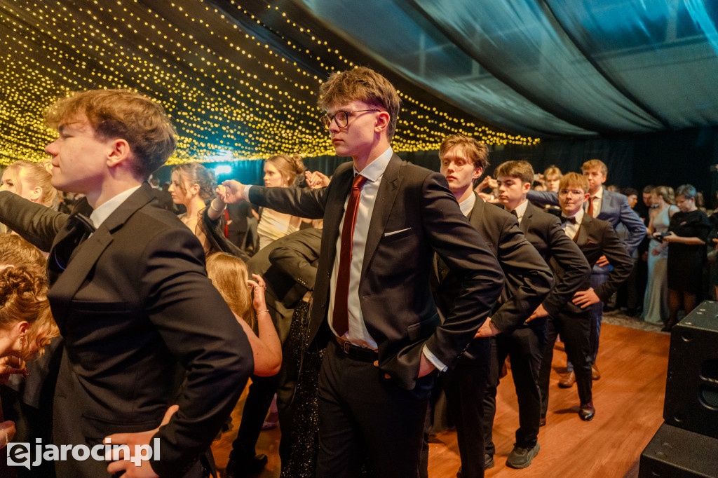 Studniówka 2025 maturzystów Liceum Ogólnokształcącego w Jarocinie