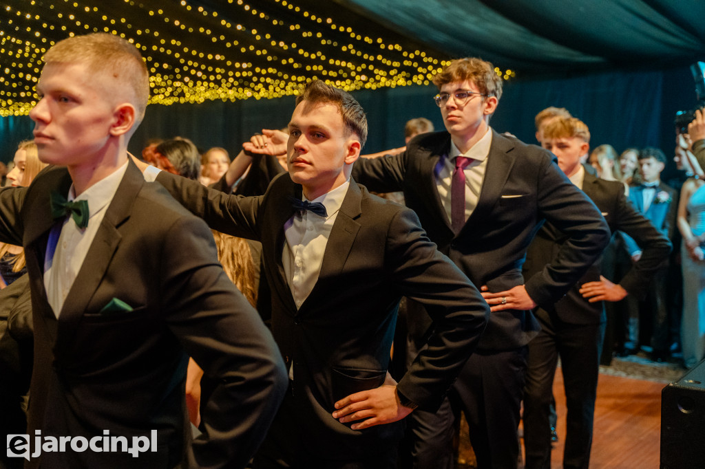 Studniówka 2025 maturzystów Liceum Ogólnokształcącego w Jarocinie