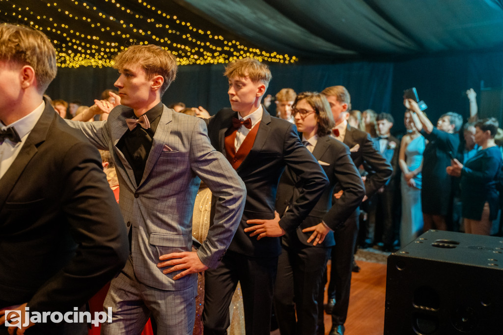 Studniówka 2025 maturzystów Liceum Ogólnokształcącego w Jarocinie