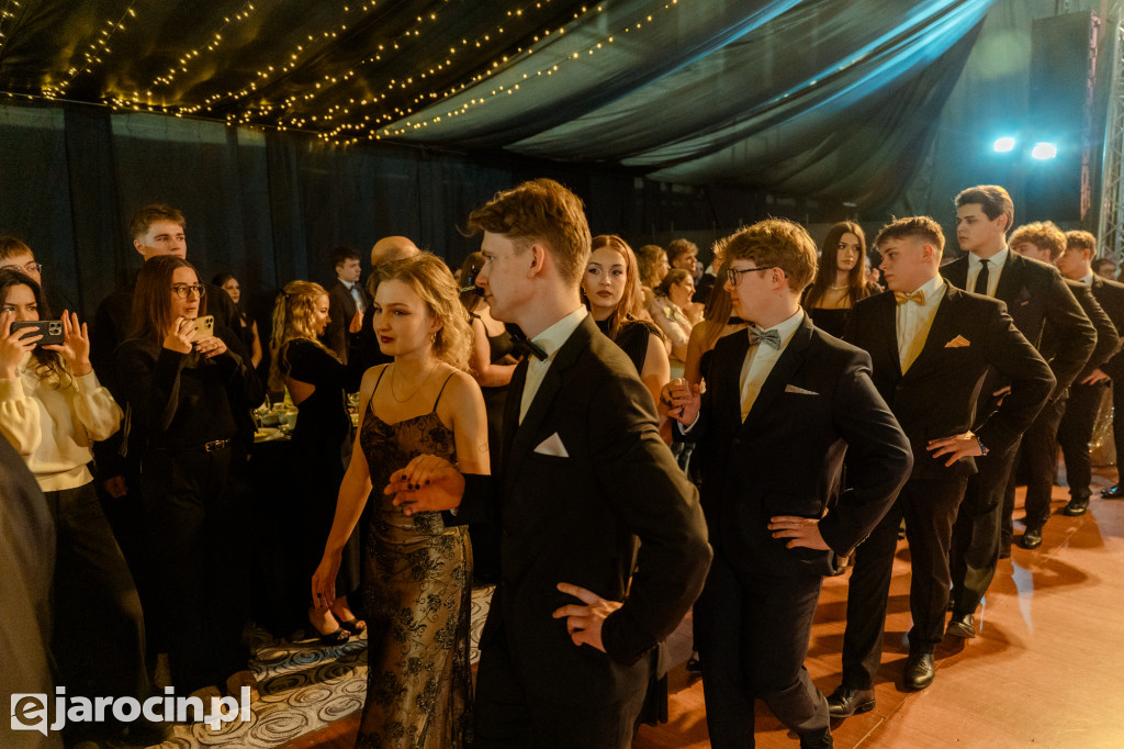 Studniówka 2025 maturzystów Liceum Ogólnokształcącego w Jarocinie