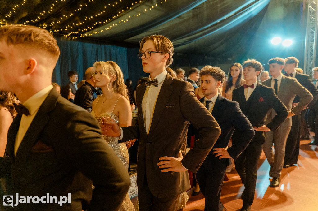 Studniówka 2025 maturzystów Liceum Ogólnokształcącego w Jarocinie