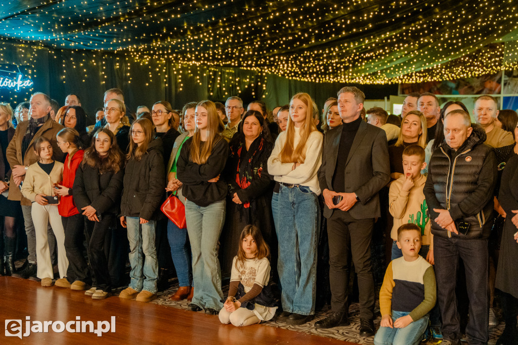 Studniówka 2025 maturzystów Liceum Ogólnokształcącego w Jarocinie