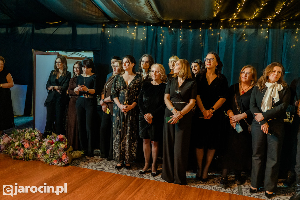 Studniówka 2025 maturzystów Liceum Ogólnokształcącego w Jarocinie