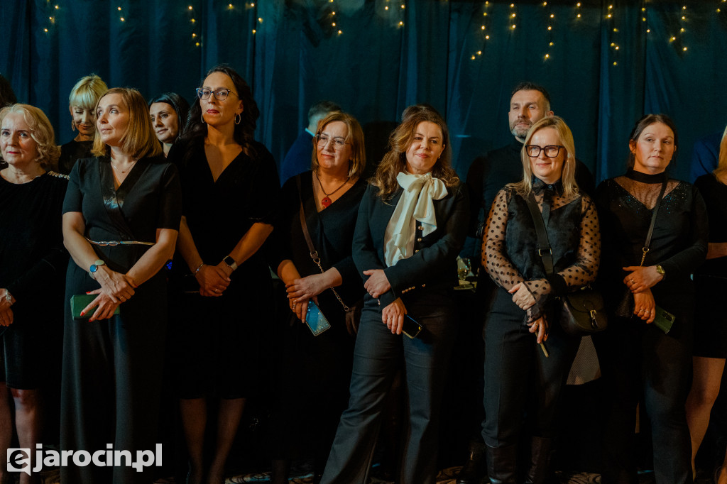 Studniówka 2025 maturzystów Liceum Ogólnokształcącego w Jarocinie