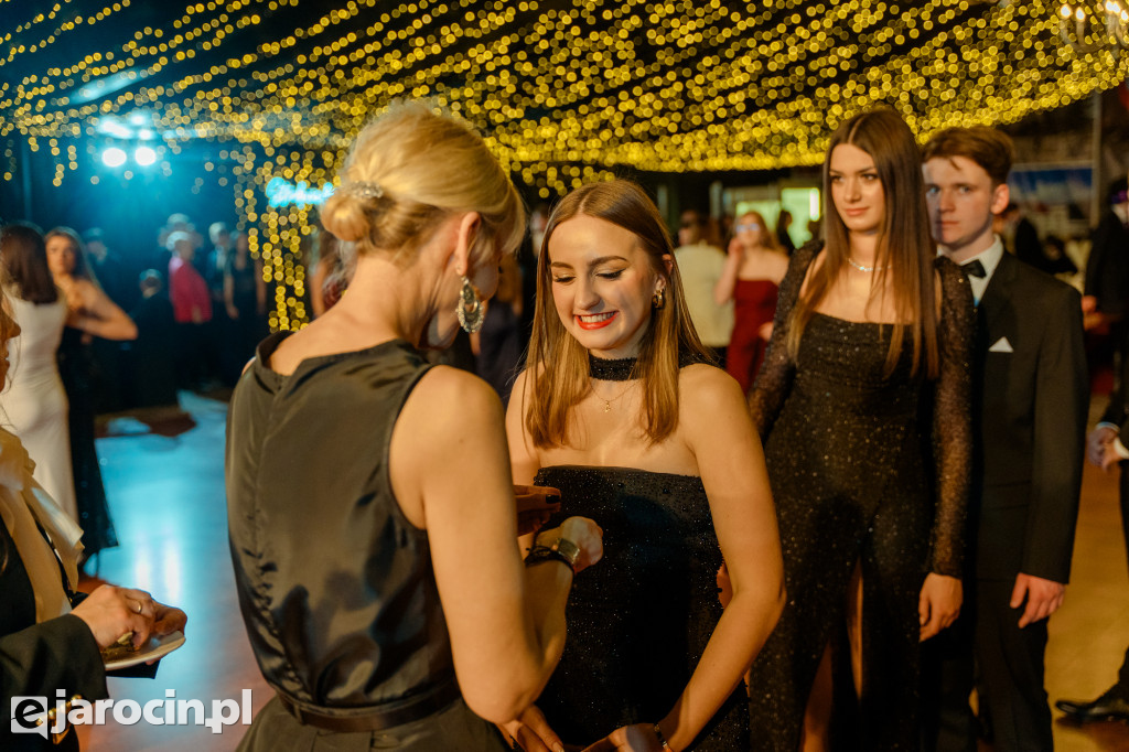 Studniówka 2025 maturzystów Liceum Ogólnokształcącego w Jarocinie