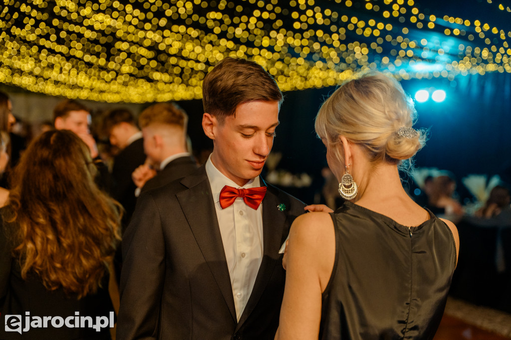 Studniówka 2025 maturzystów Liceum Ogólnokształcącego w Jarocinie