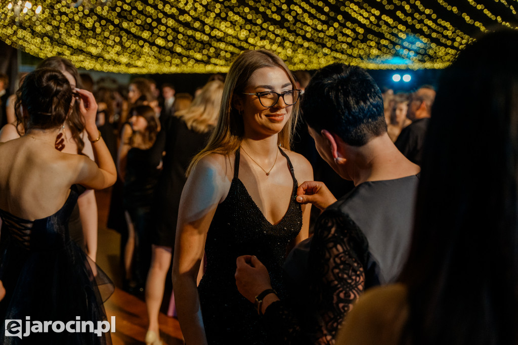 Studniówka 2025 maturzystów Liceum Ogólnokształcącego w Jarocinie