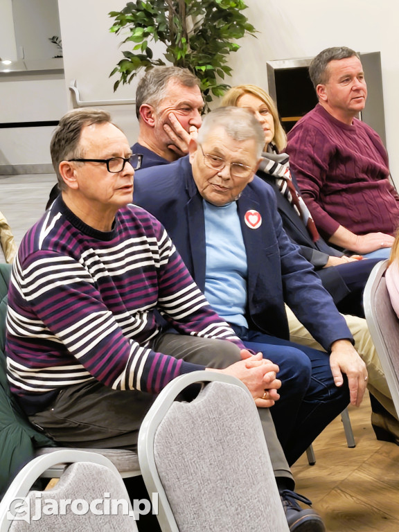 Karolina Pawliczak i Jarosław Urbaniak, posłowie Koalicji Obywatelskiej, spotkali się z mieszkańcami Jarocina