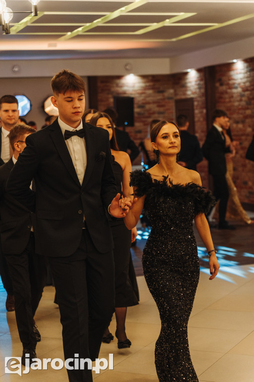 Studniówka 2025 maturzystów Społecznego Liceum Ogólnokształcącego w Jarocinie