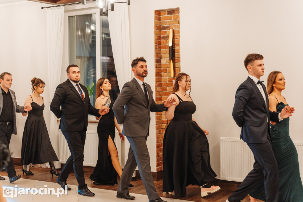 Studniówka 2025 maturzystów Społecznego Liceum Ogólnokształcącego w Jarocinie