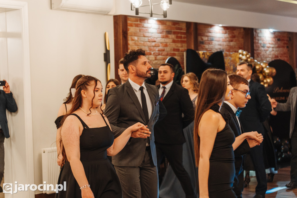 Studniówka 2025 maturzystów Społecznego Liceum Ogólnokształcącego w Jarocinie