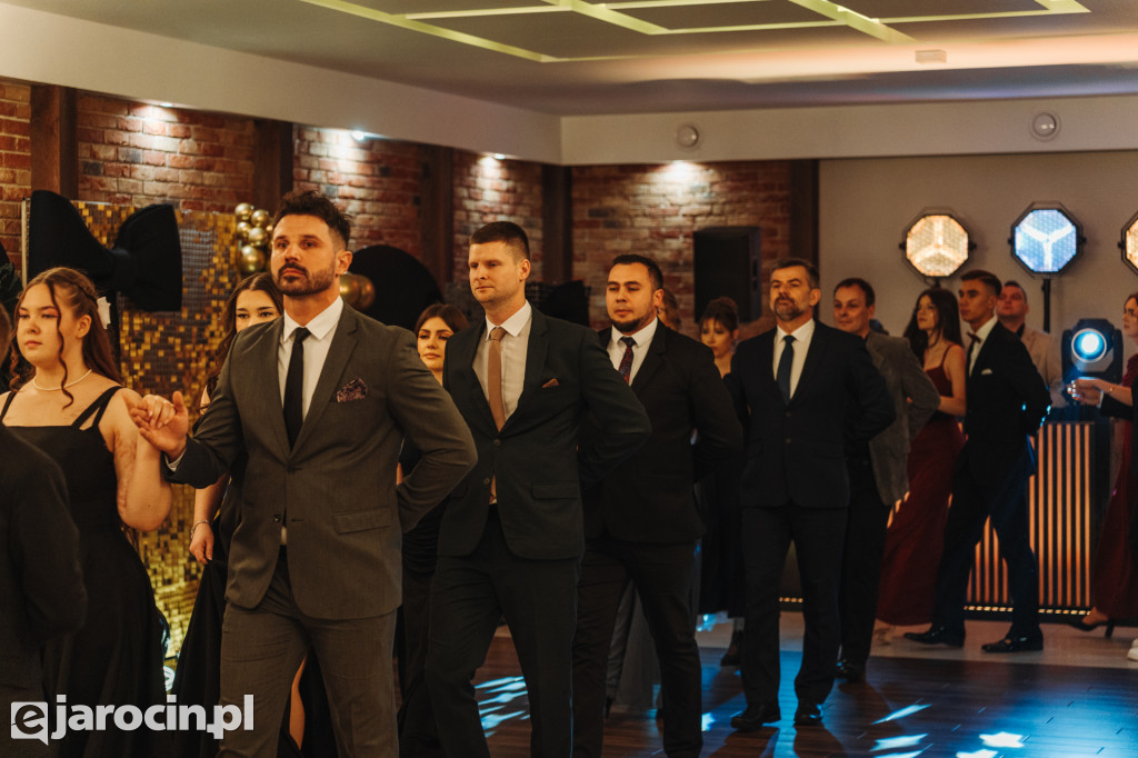 Studniówka 2025 maturzystów Społecznego Liceum Ogólnokształcącego w Jarocinie