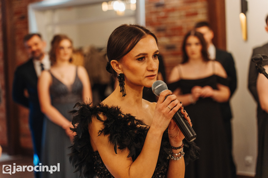 Studniówka 2025 maturzystów Społecznego Liceum Ogólnokształcącego w Jarocinie