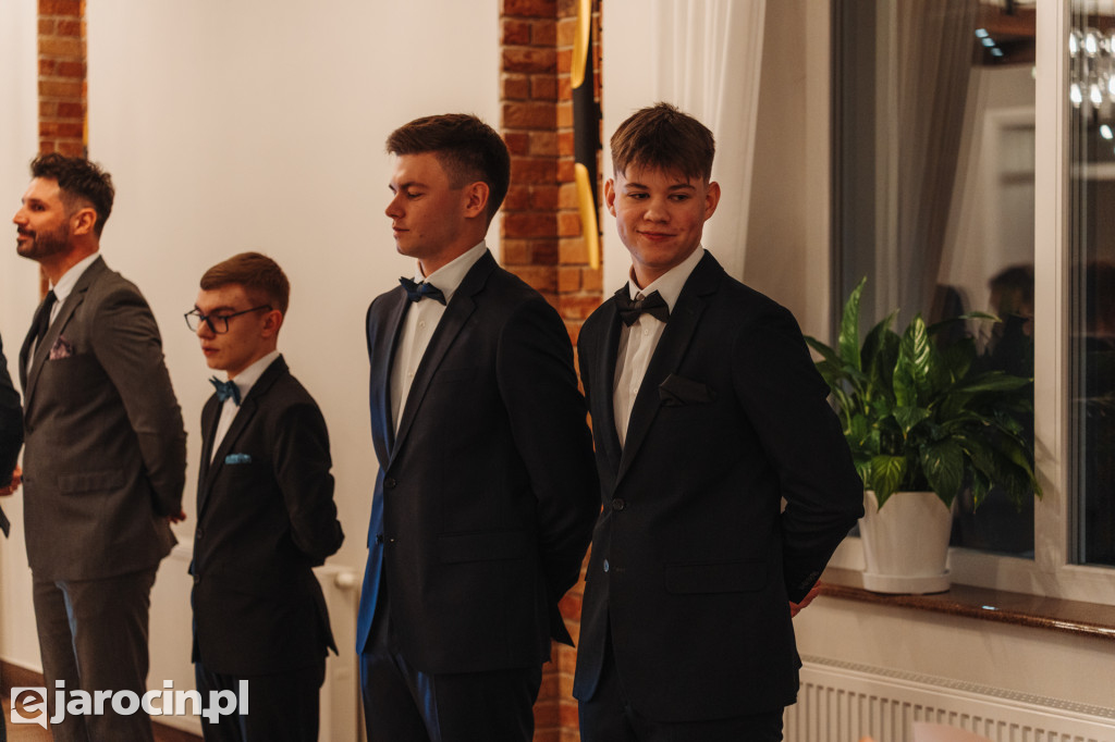 Studniówka 2025 maturzystów Społecznego Liceum Ogólnokształcącego w Jarocinie