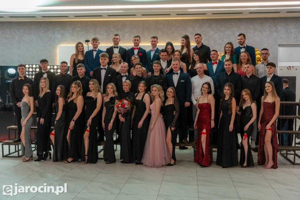 Studniówka 2025 maturzystów ZSP nr 2 w Jarocinie