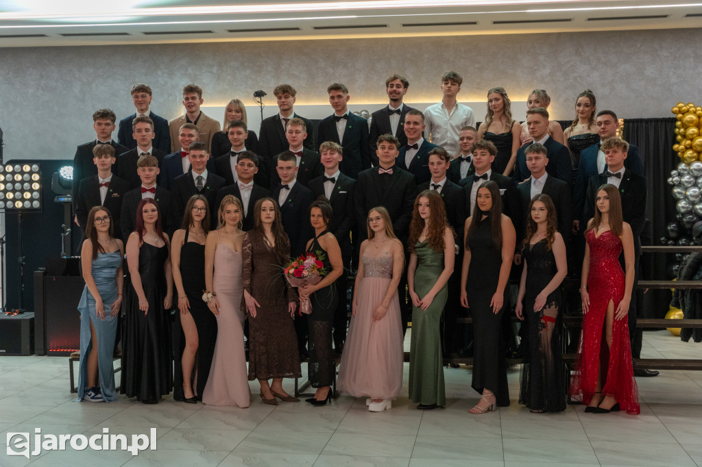Studniówka 2025 maturzystów ZSP nr 2 w Jarocinie