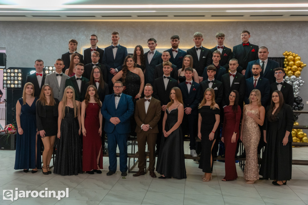 Studniówka 2025 maturzystów ZSP nr 2 w Jarocinie