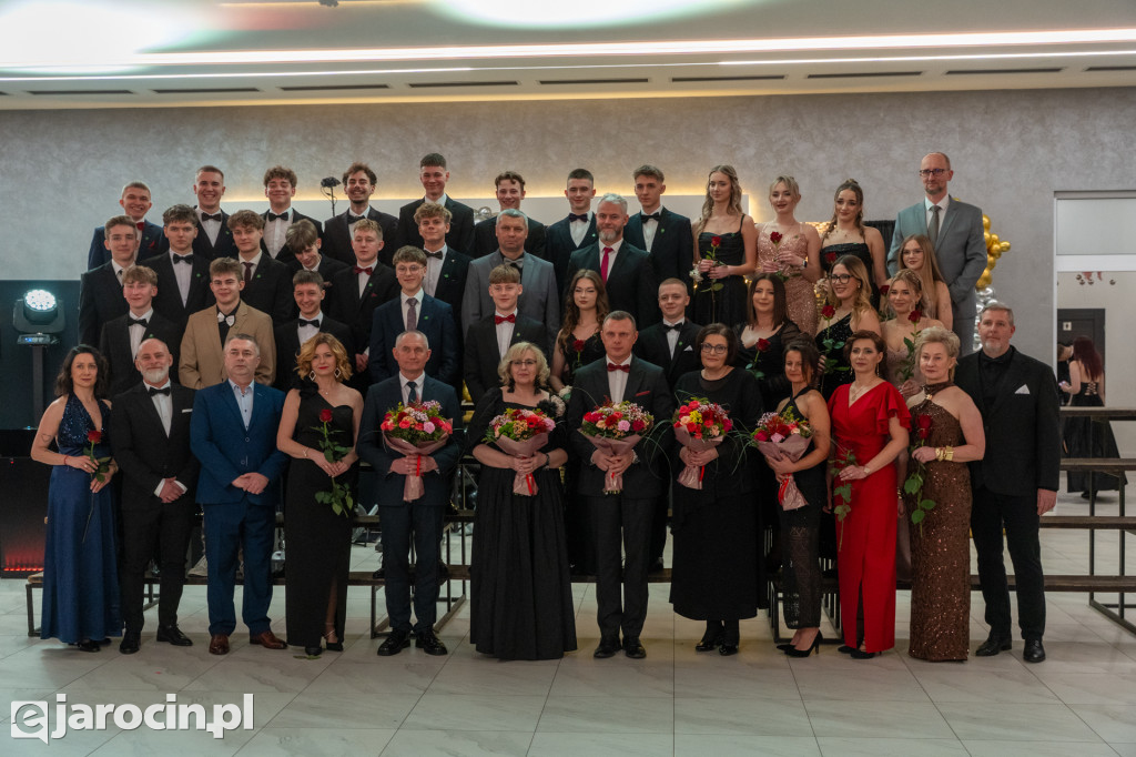 Studniówka 2025 maturzystów ZSP nr 2 w Jarocinie