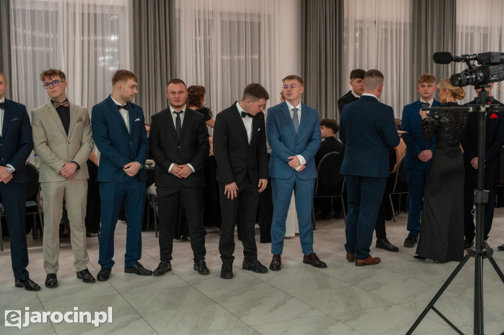 Studniówka 2025 maturzystów ZSP nr 2 w Jarocinie