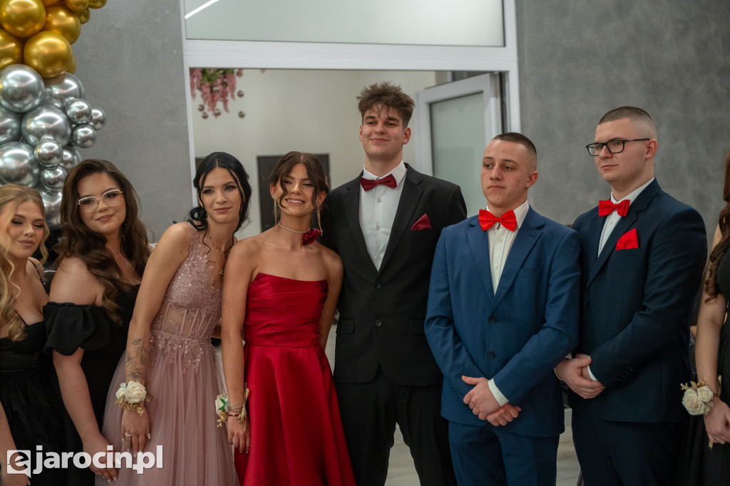 Studniówka 2025 maturzystów ZSP nr 2 w Jarocinie