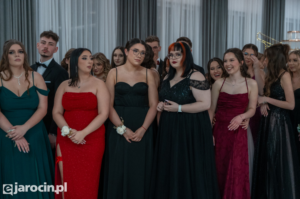 Studniówka 2025 maturzystów ZSP nr 2 w Jarocinie