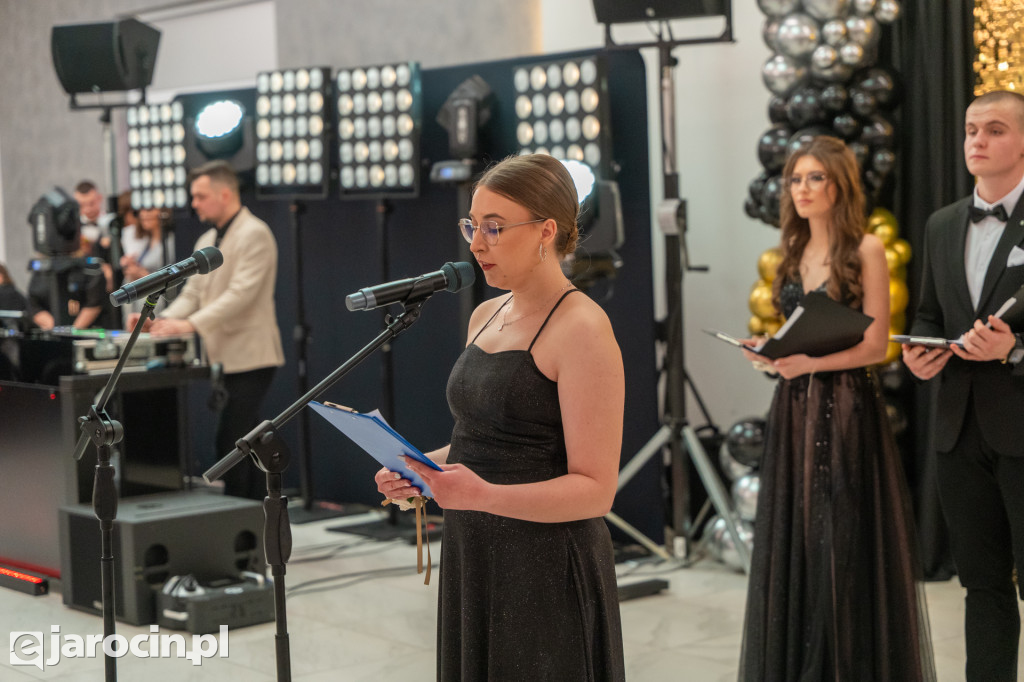 Studniówka 2025 maturzystów ZSP nr 2 w Jarocinie