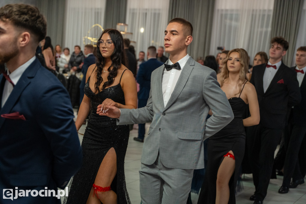 Studniówka 2025 maturzystów ZSP nr 2 w Jarocinie