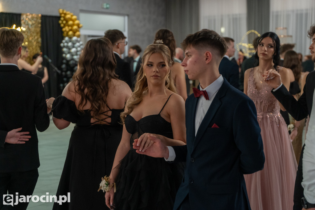 Studniówka 2025 maturzystów ZSP nr 2 w Jarocinie