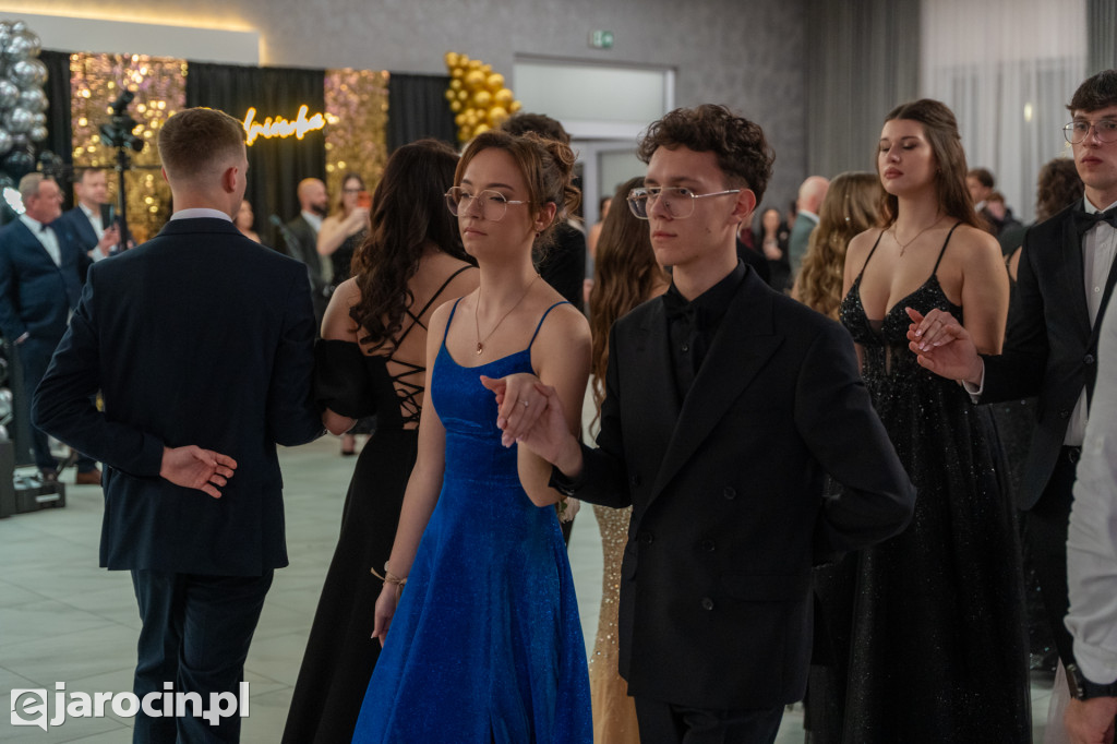 Studniówka 2025 maturzystów ZSP nr 2 w Jarocinie