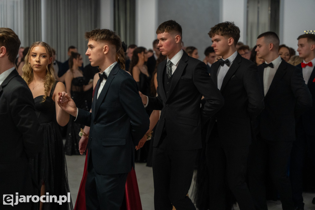 Studniówka 2025 maturzystów ZSP nr 2 w Jarocinie