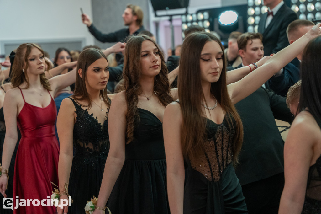 Studniówka 2025 maturzystów ZSP nr 2 w Jarocinie