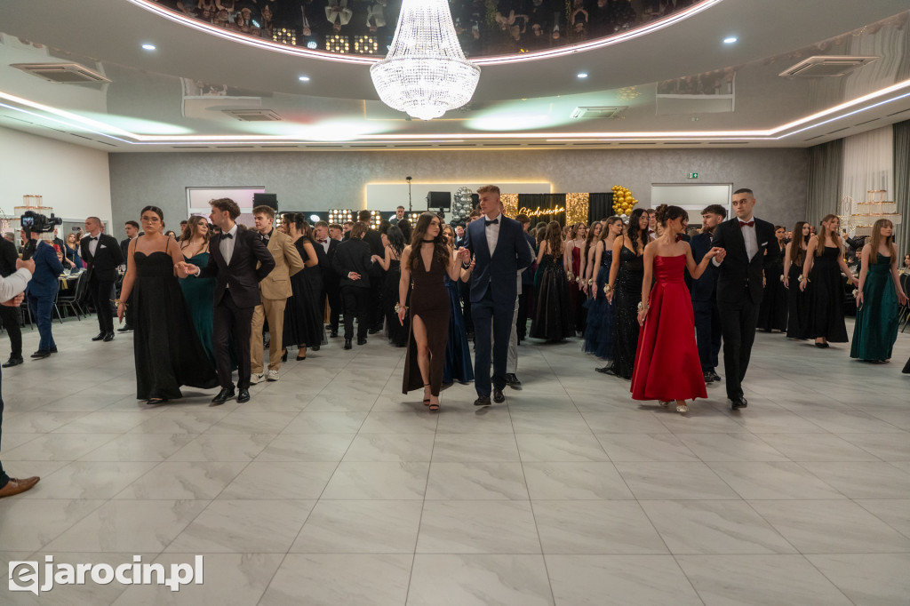 Studniówka 2025 maturzystów ZSP nr 2 w Jarocinie