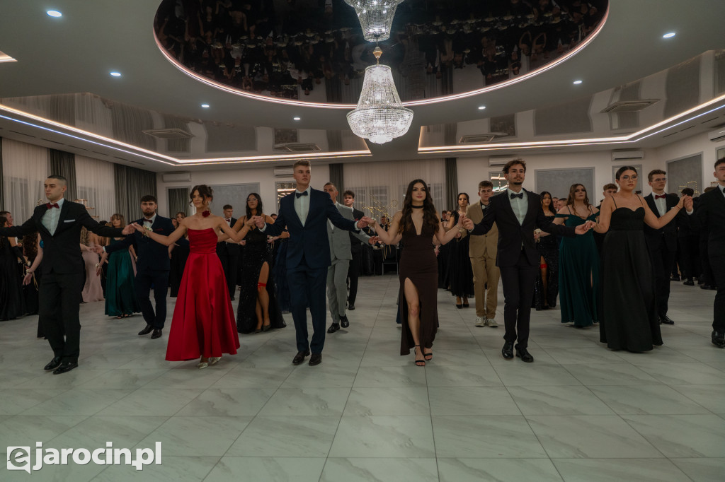 Studniówka 2025 maturzystów ZSP nr 2 w Jarocinie