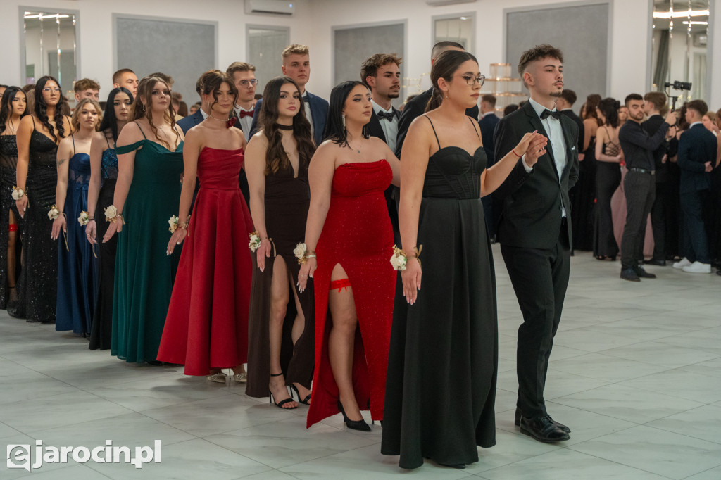 Studniówka 2025 maturzystów ZSP nr 2 w Jarocinie