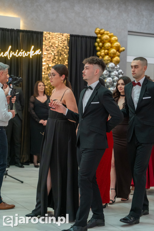 Studniówka 2025 maturzystów ZSP nr 2 w Jarocinie