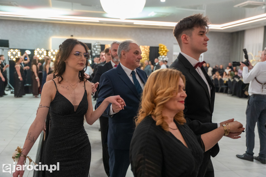 Studniówka 2025 maturzystów ZSP nr 2 w Jarocinie