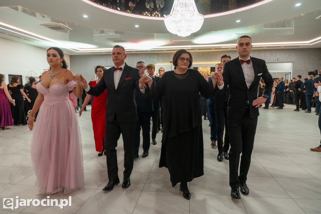 Studniówka 2025 maturzystów ZSP nr 2 w Jarocinie