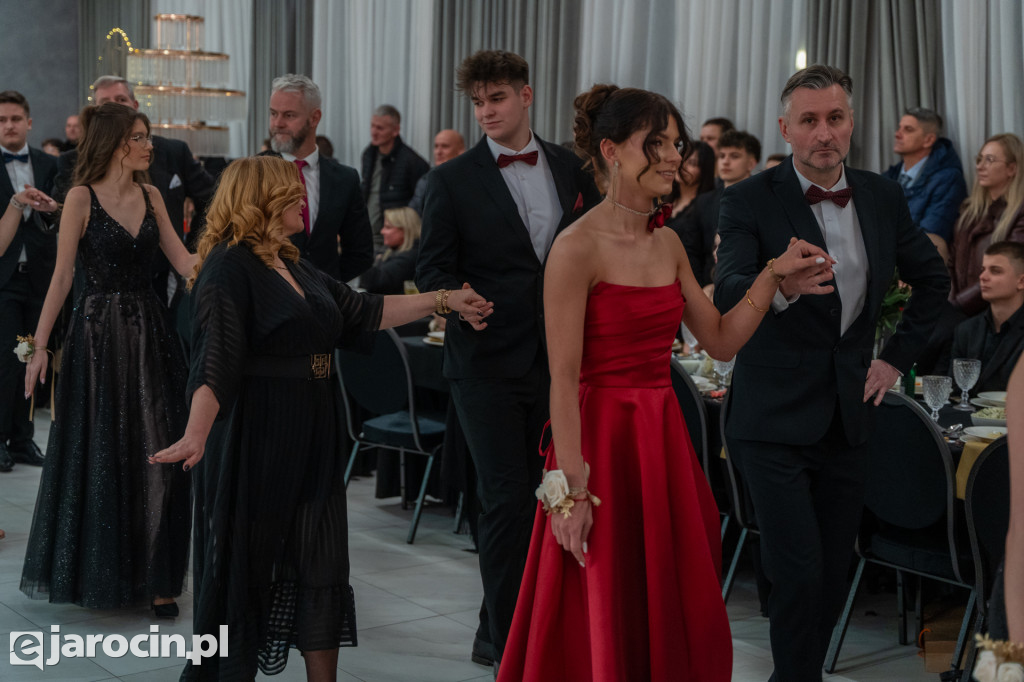 Studniówka 2025 maturzystów ZSP nr 2 w Jarocinie