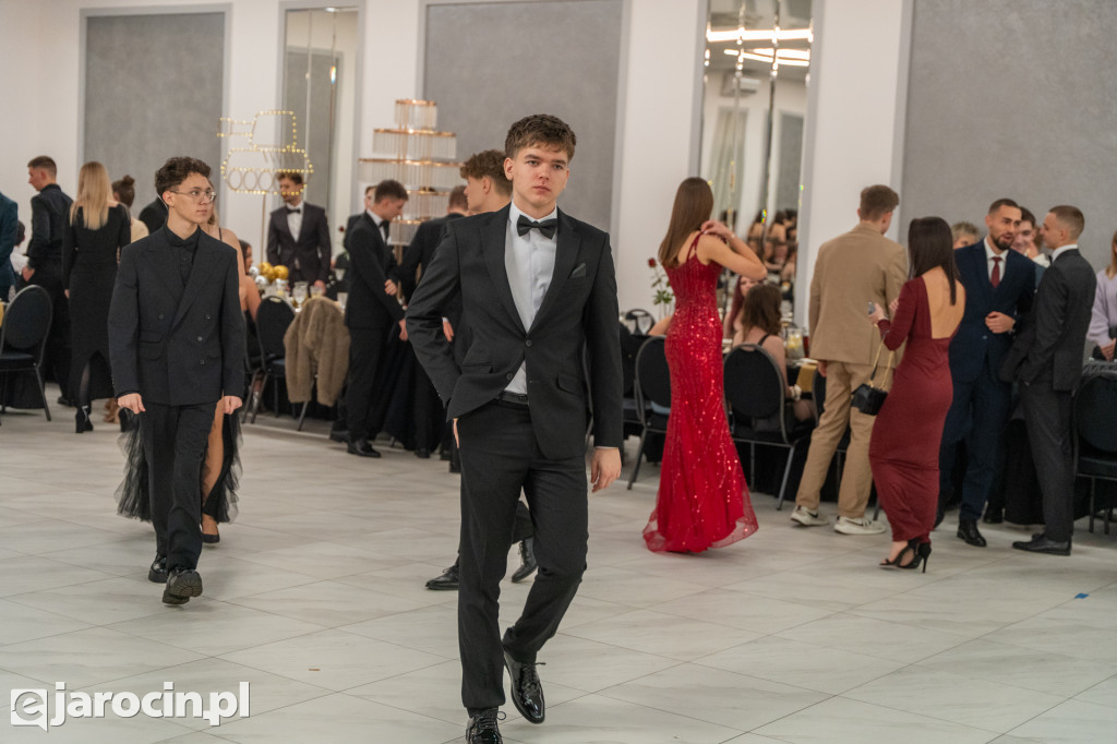 Studniówka 2025 maturzystów ZSP nr 2 w Jarocinie