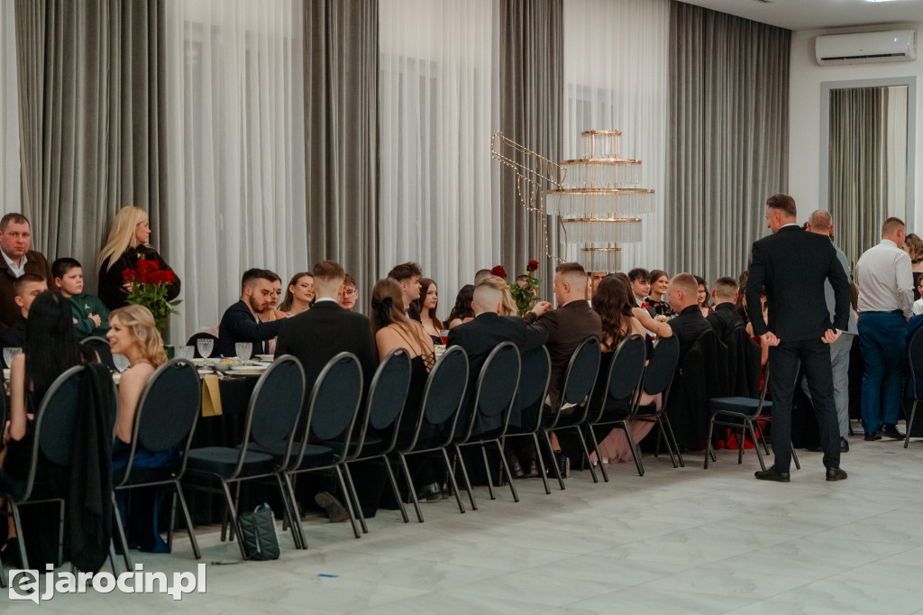 Studniówka 2025 maturzystów ZSP nr 2 w Jarocinie