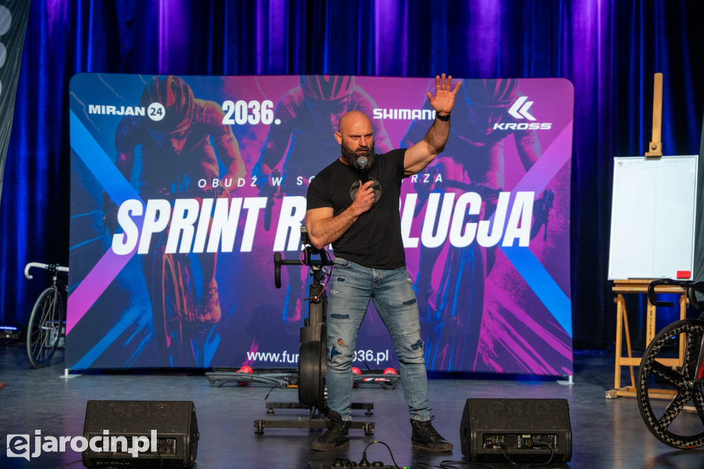 Jarocin na rowerze! Uczniowie rywalizowali jak zawodowi kolarze