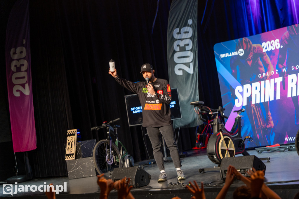 Jarocin na rowerze! Uczniowie rywalizowali jak zawodowi kolarze