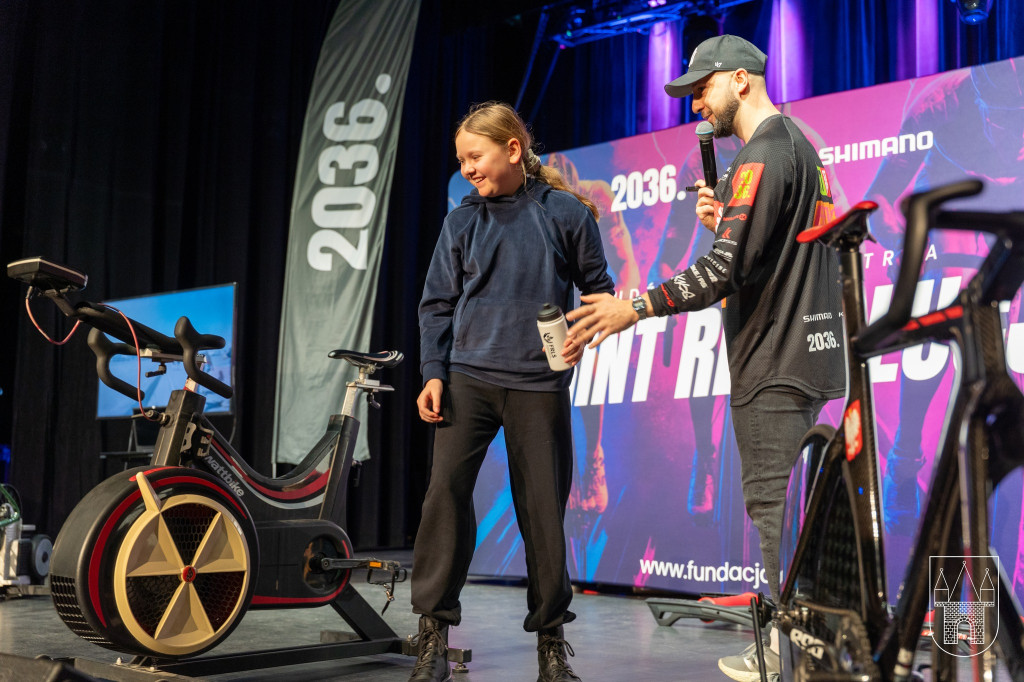 Jarocin na rowerze! Uczniowie rywalizowali jak zawodowi kolarze