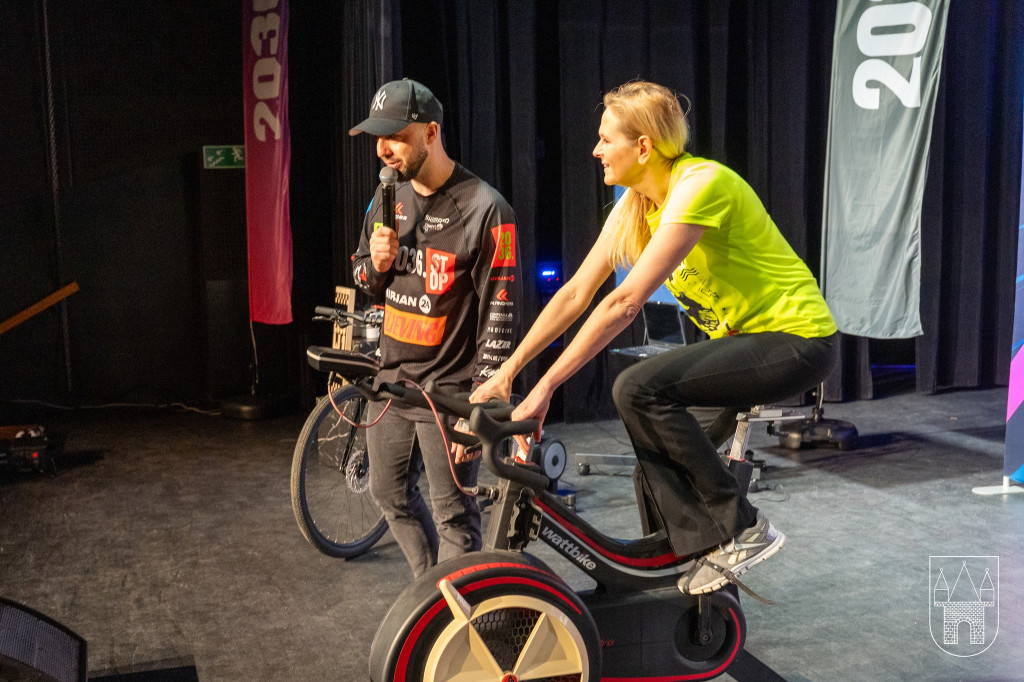 Jarocin na rowerze! Uczniowie rywalizowali jak zawodowi kolarze