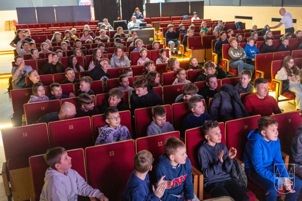 Jarocin na rowerze! Uczniowie rywalizowali jak zawodowi kolarze