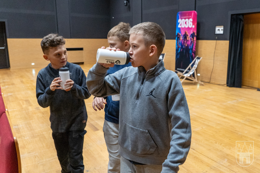 Jarocin na rowerze! Uczniowie rywalizowali jak zawodowi kolarze