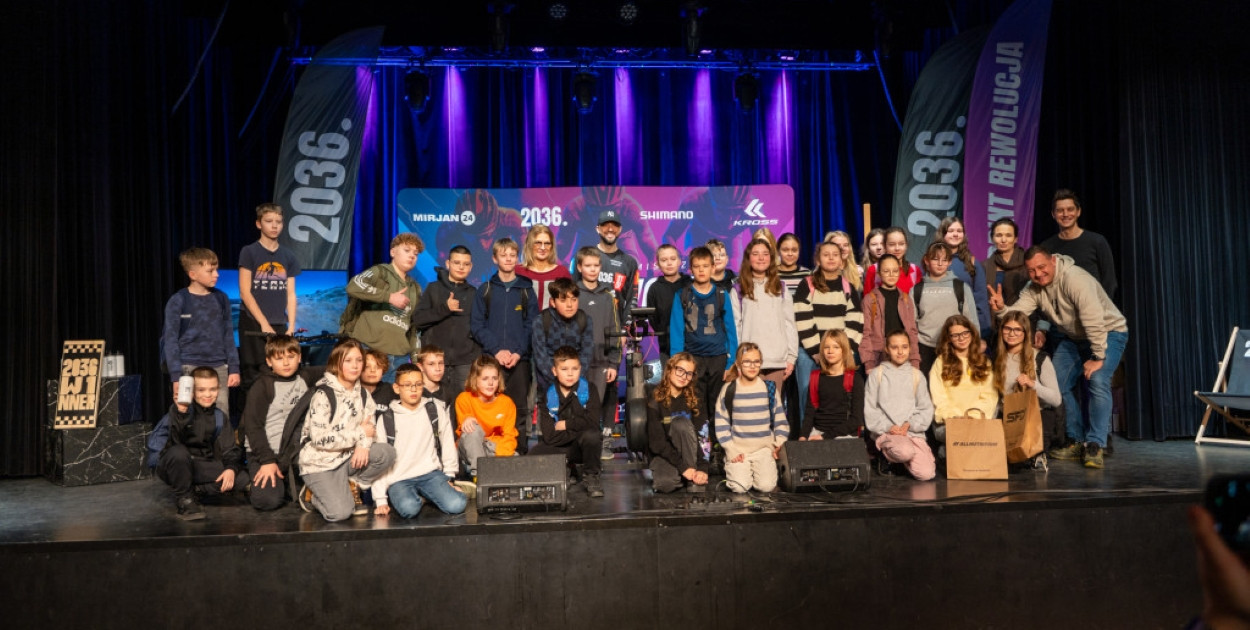 Jarocin na rowerze! Uczniowie rywalizowali jak zawodowi kolarze