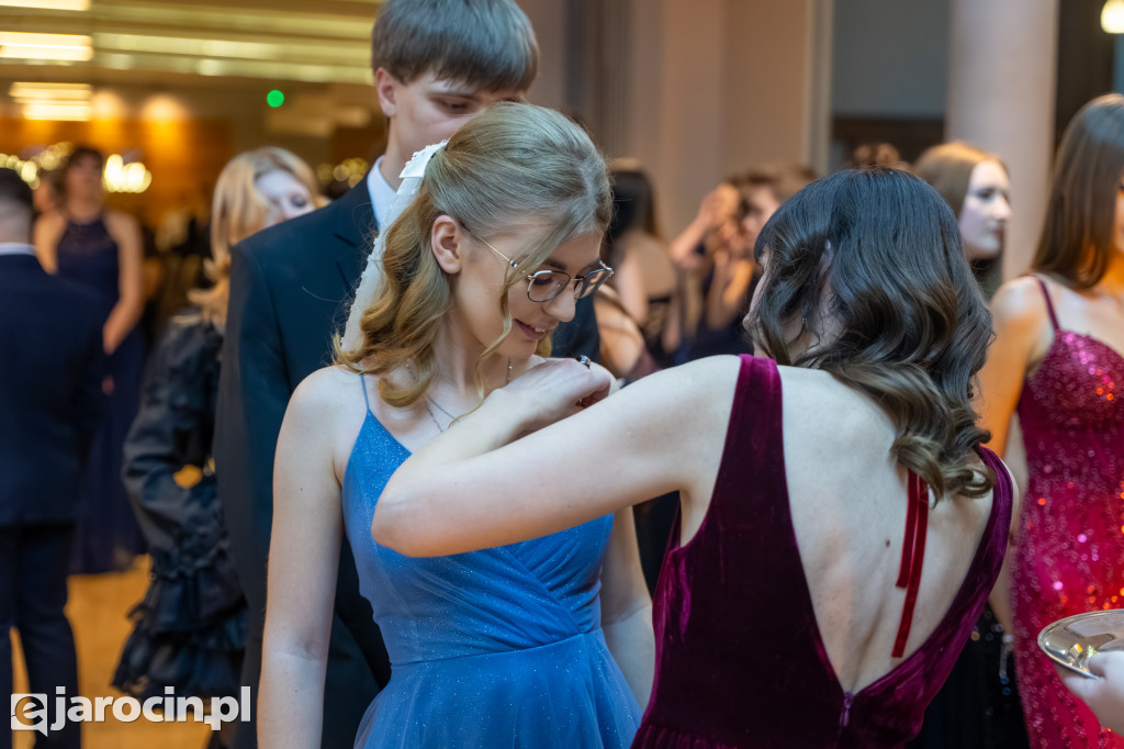 Studniówka 2025 maturzystów ZSP nr 1 w Jarocinie