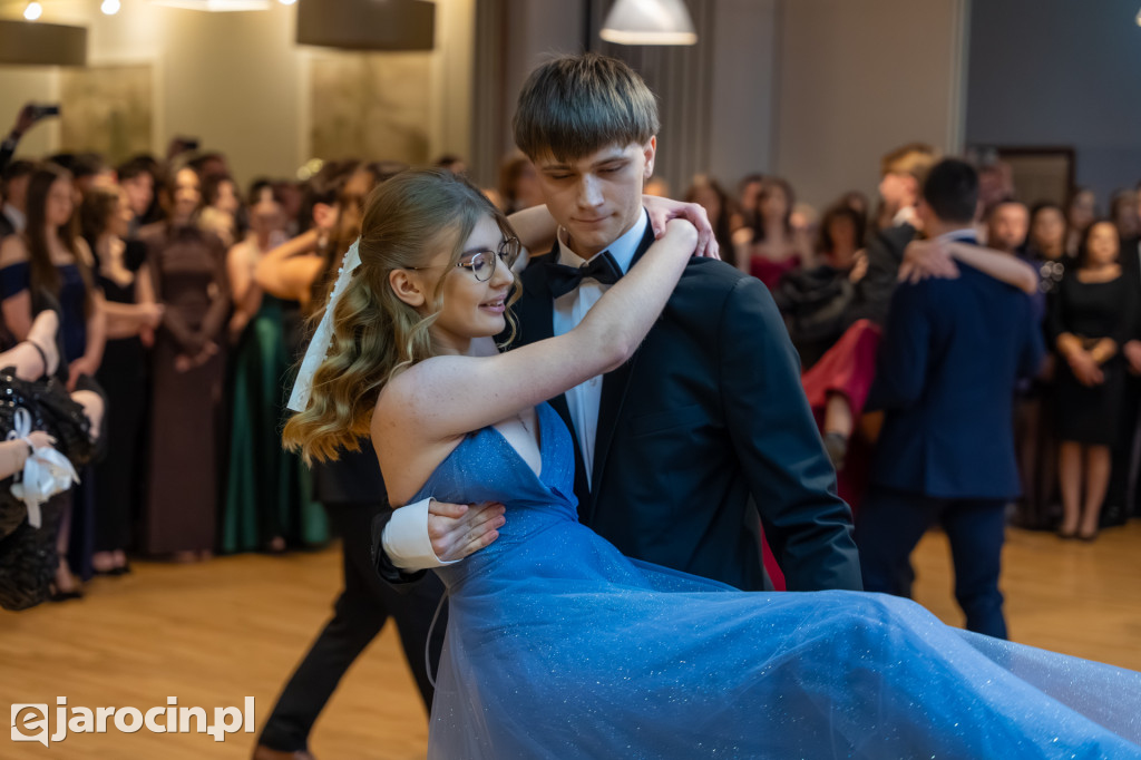 Studniówka 2025 maturzystów ZSP nr 1 w Jarocinie